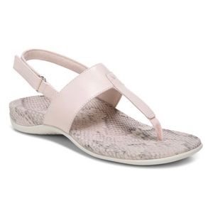 NWOT- Vionic ‘Rest Tala’ T-Strap Sandals